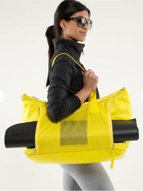 Lululemon Sand To Savasana Duffel Bright Yellow